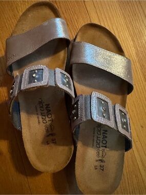 Naot Emma slide Taupe Strappy Cork Footbed Sandals. Like new